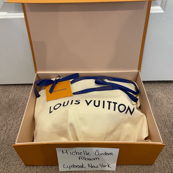 Brand new monogram bumbag - Picture 6 of 11